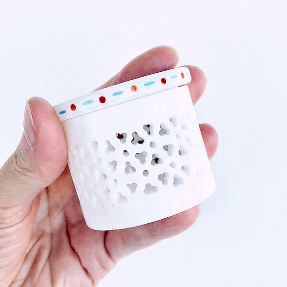 Marble Trinket Box Inlaid/w Semi Precious Stones - Picture 8 of 14